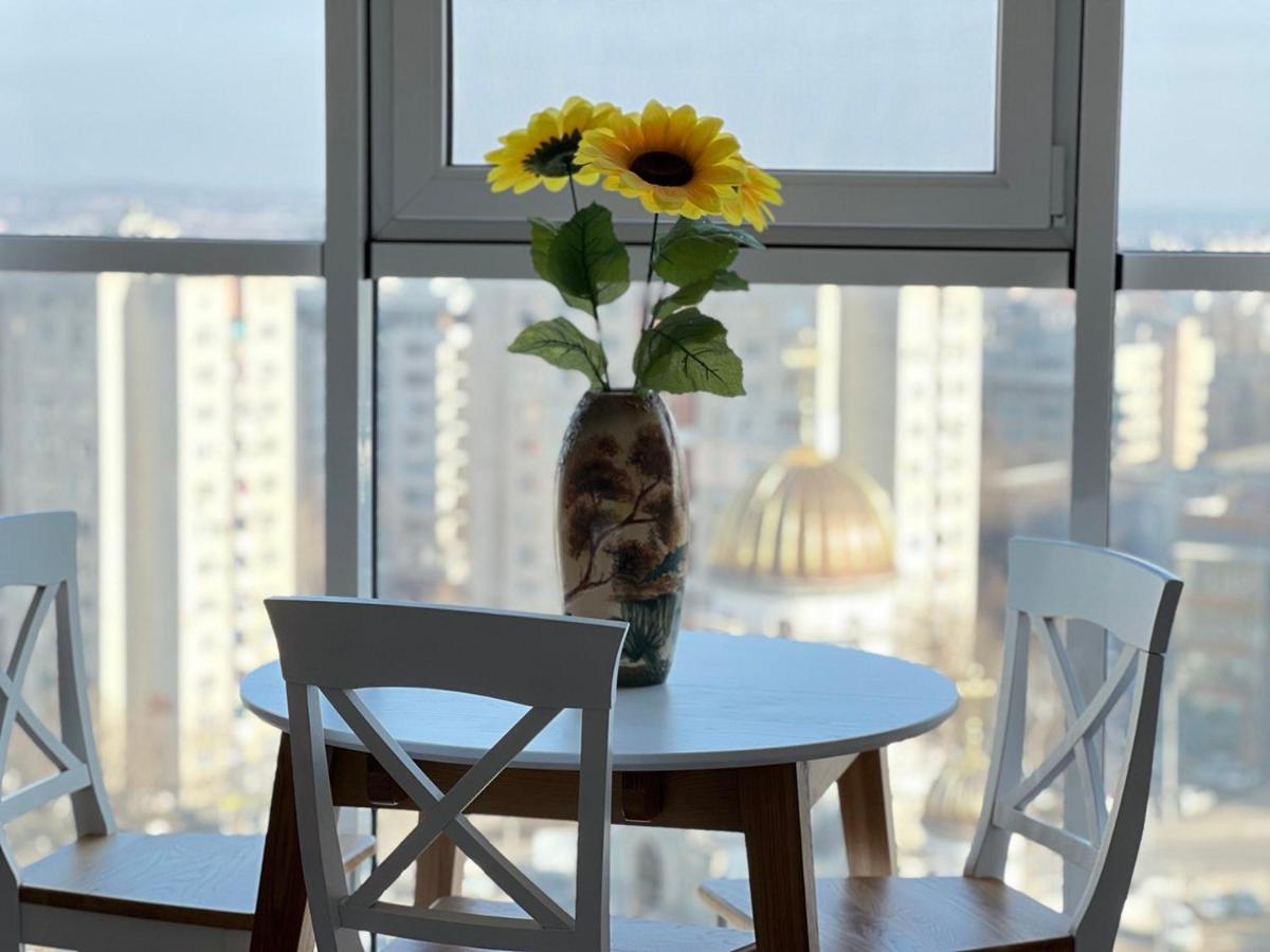 Paris Evening Apartment